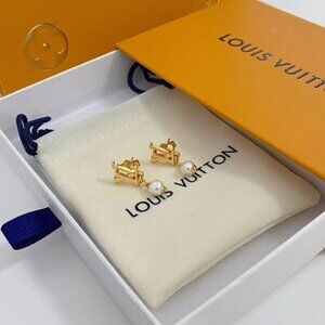 Louis Vuitton pendant pearl earrings